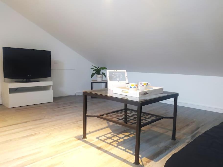 Suite Mansardee Independante, 25Min Lyon-Villefranche Chazay-d'Azergues Εξωτερικό φωτογραφία